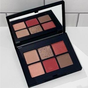 NARS Cosmetics Hibiscus Voyageur Eyeshadow Palette